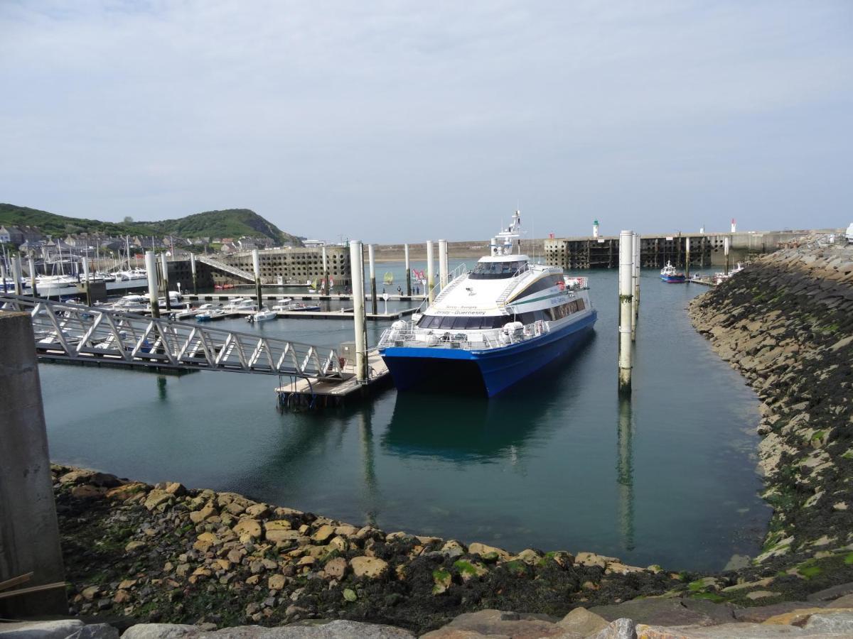 Gite "Rose Des Sables" - 800M De La Plage De Surtainville, Proche Commerces - Piscine En Juillet Et Aout 객실 사진